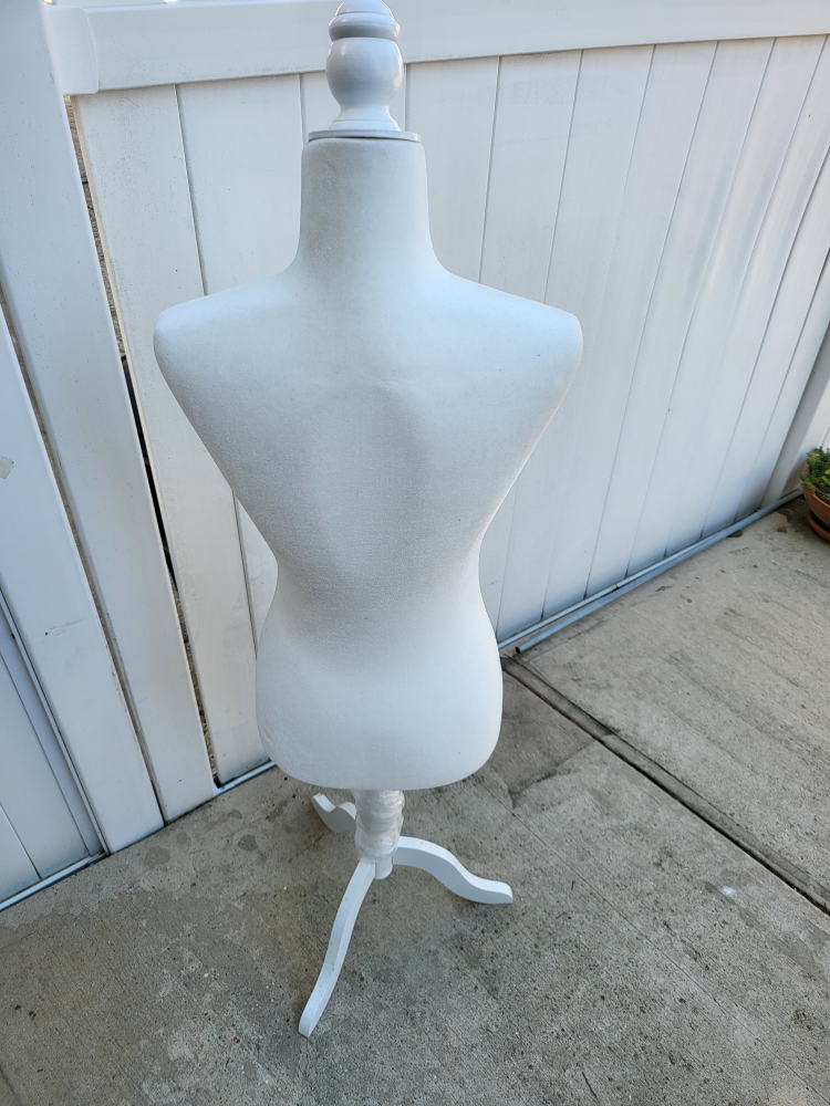White Female Dress Form Mannequin - photo 2