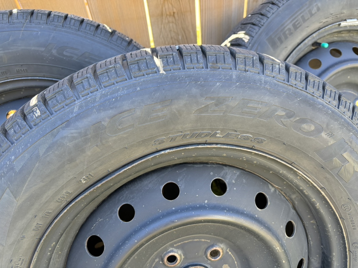 Set of 4 Pirelli Ice Zero Studded Winter Tires 225/65R17 - photo 2