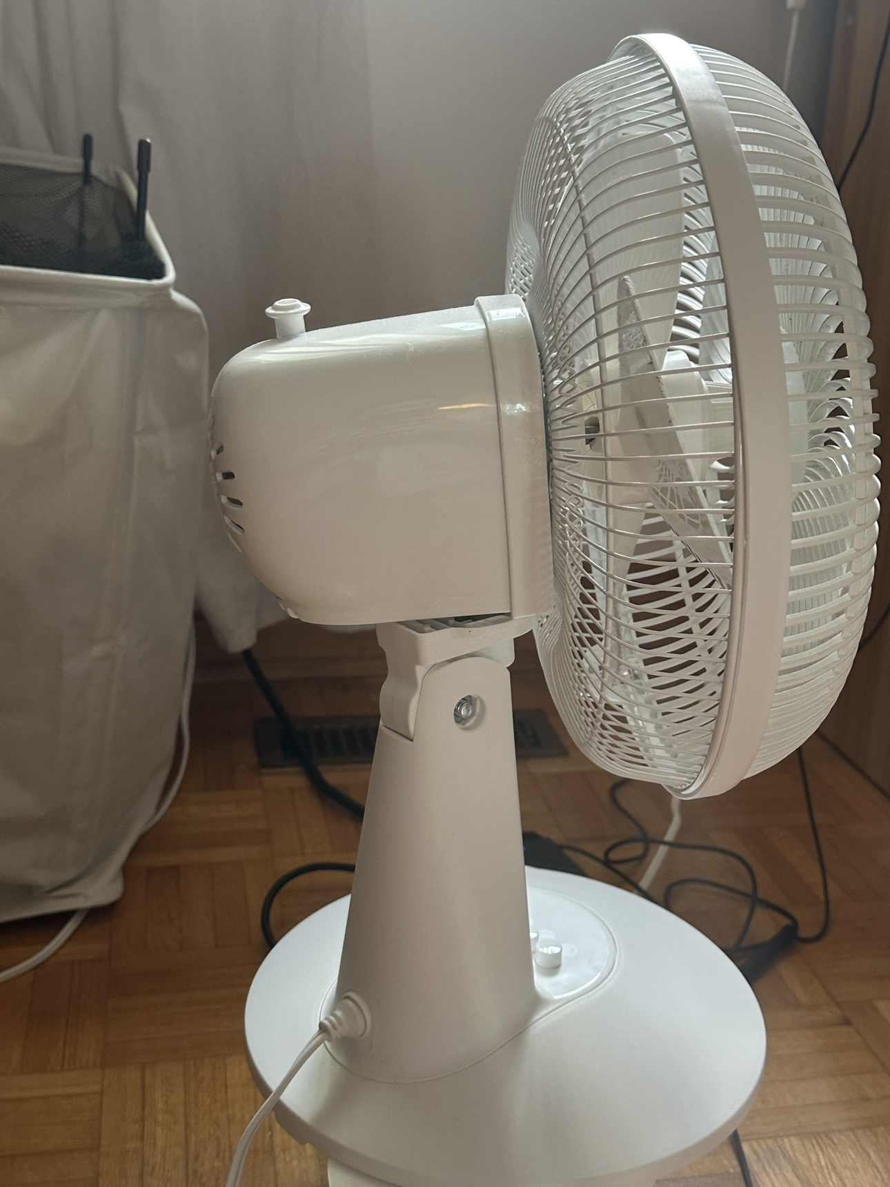 White Desk Fan - photo 2
