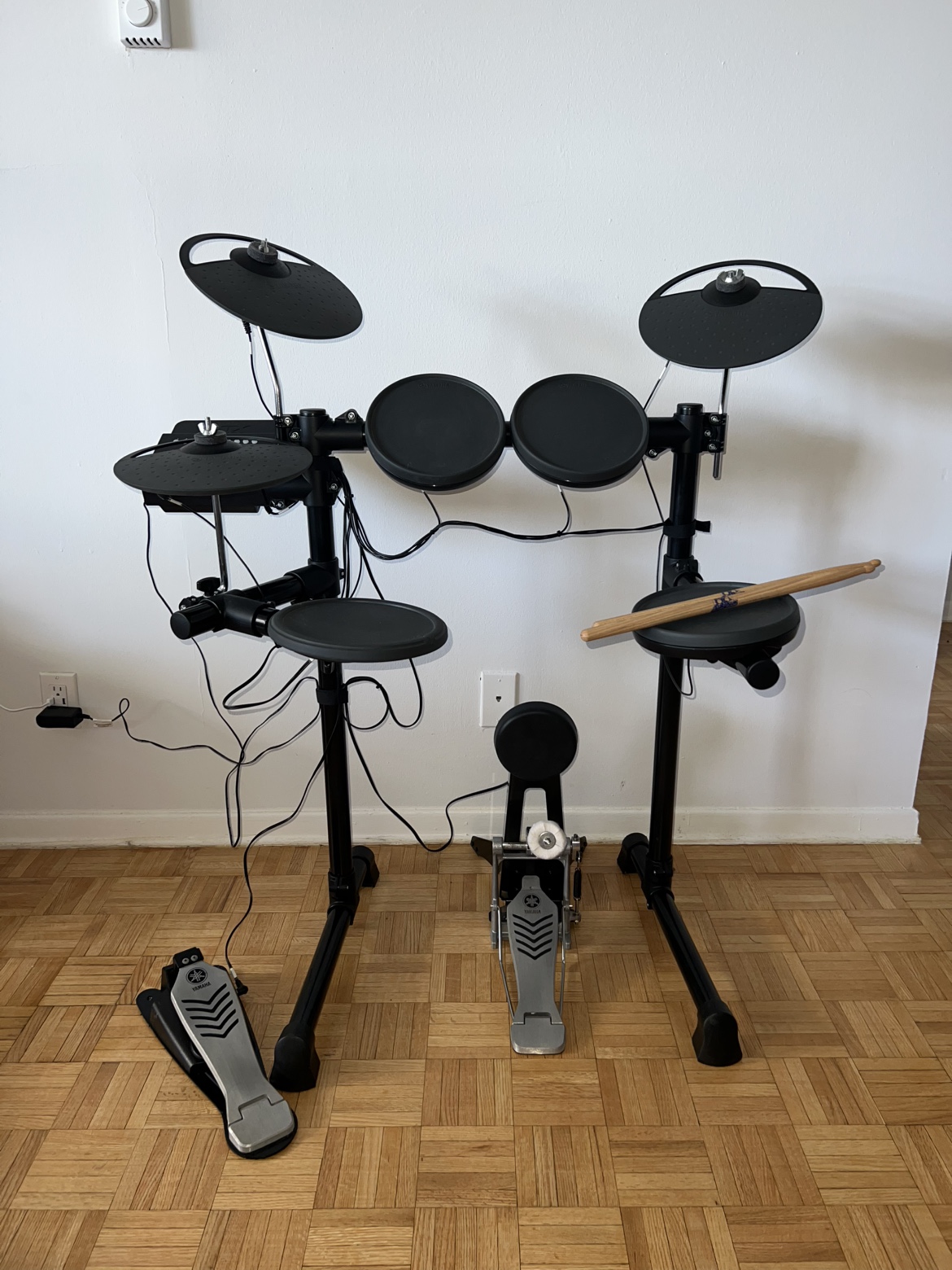 Yamaha DTX Electronic Drum Set - photo 2