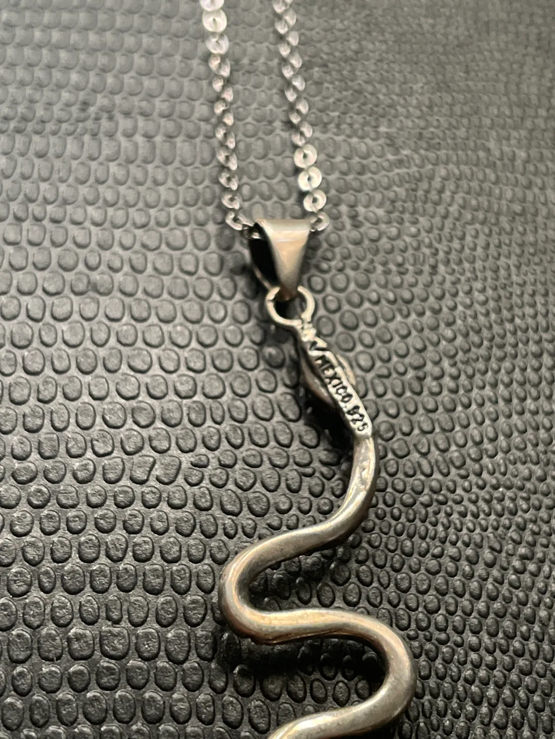 Silver Snake Necklace image indicator(3)