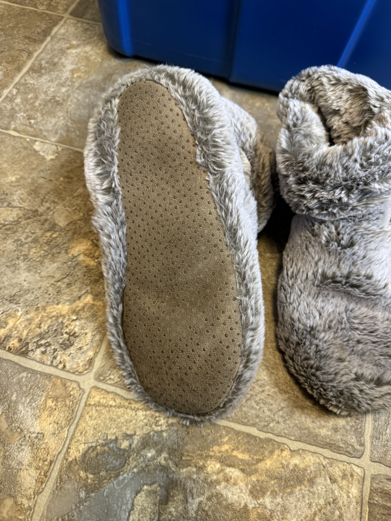 Grey Furry Slippers with heating pack insert - photo 3