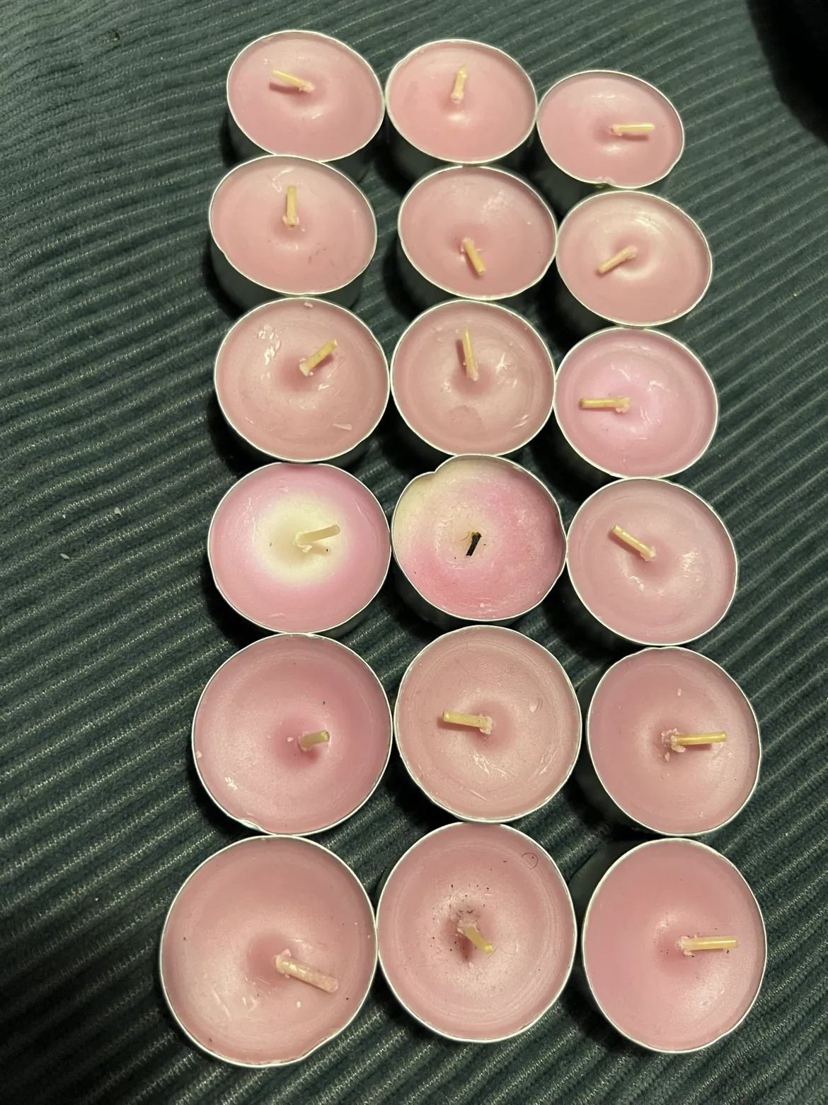18 lilac (light purple) Tea Lights thumbnail