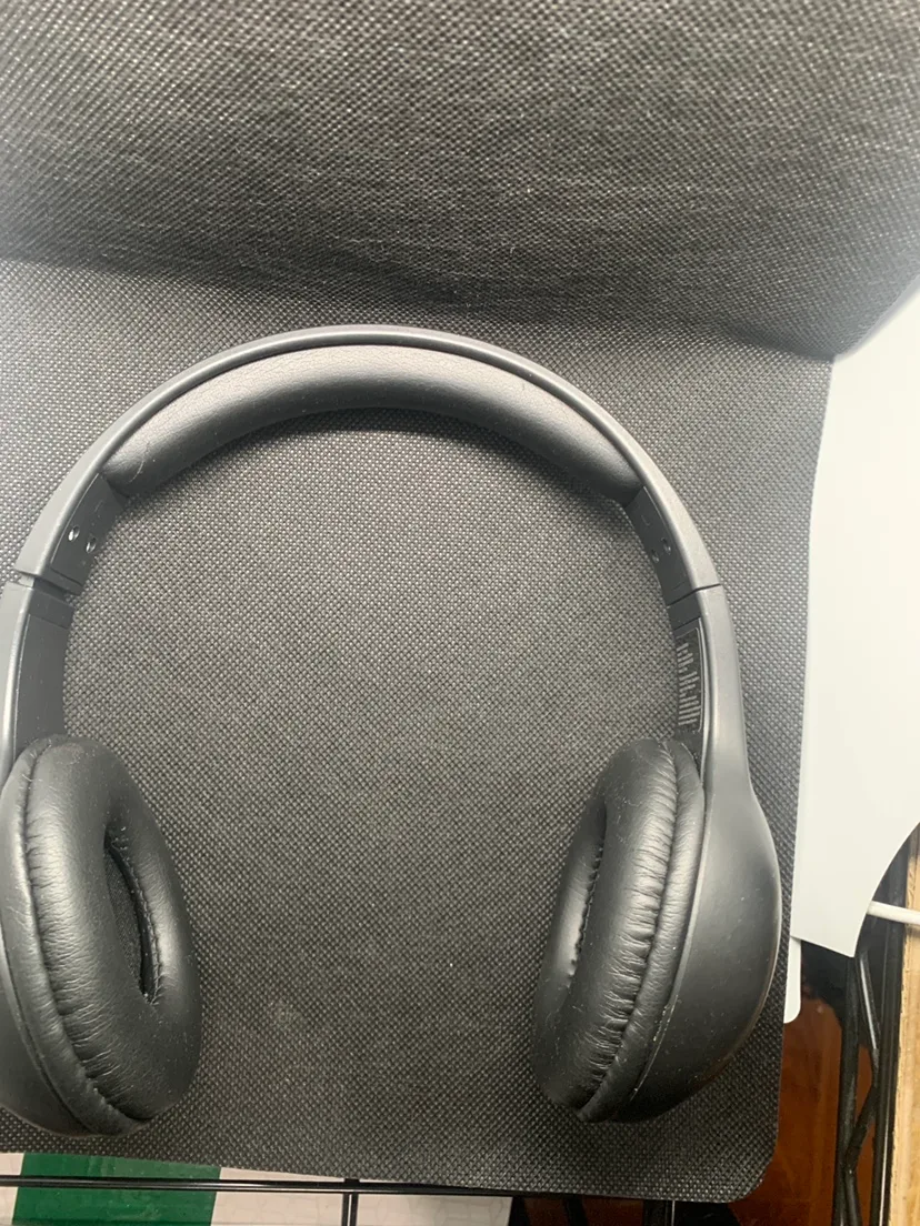 Over-Ear Bluetooth Headphones thumbnail
