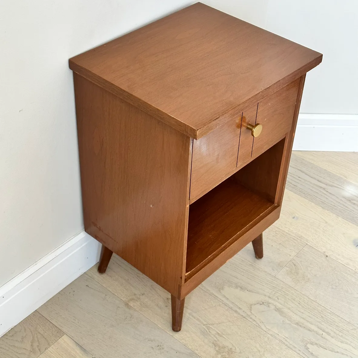 Mid Century Nightstand image indicator(8)