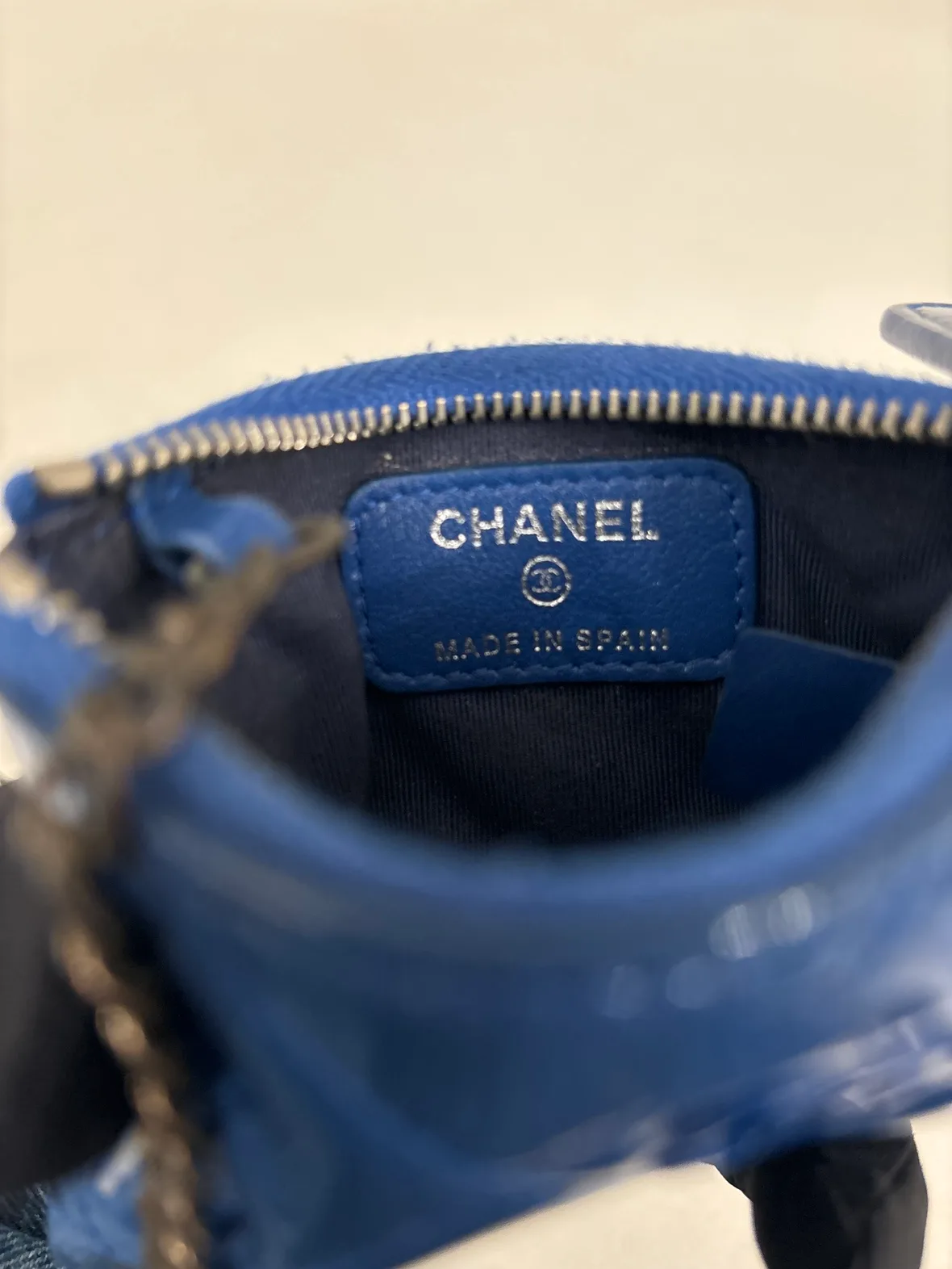 Chanel Blue Patent Leather Coin Purse with Chain image indicator(4)