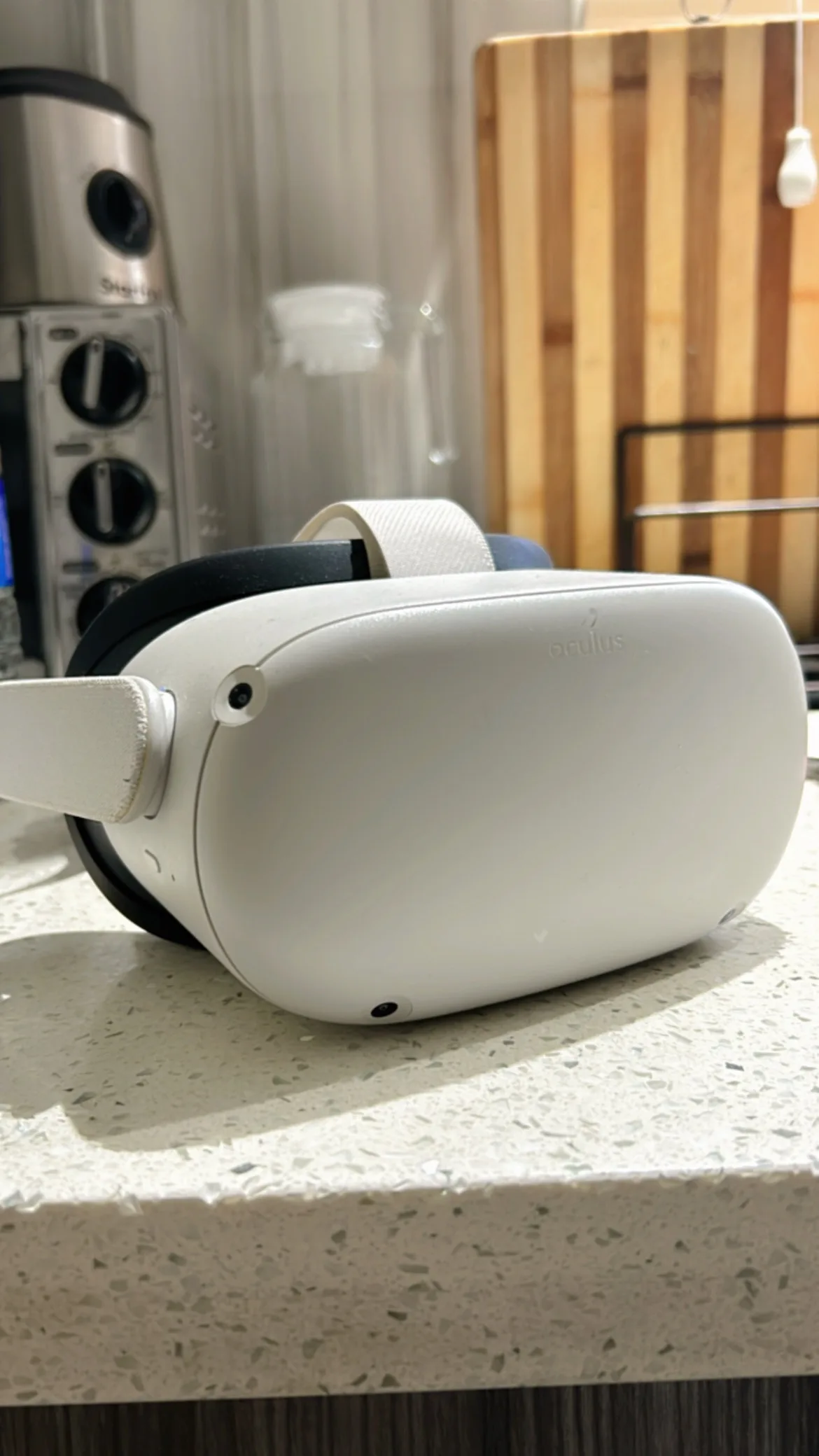 Oculus Quest 2 thumbnail