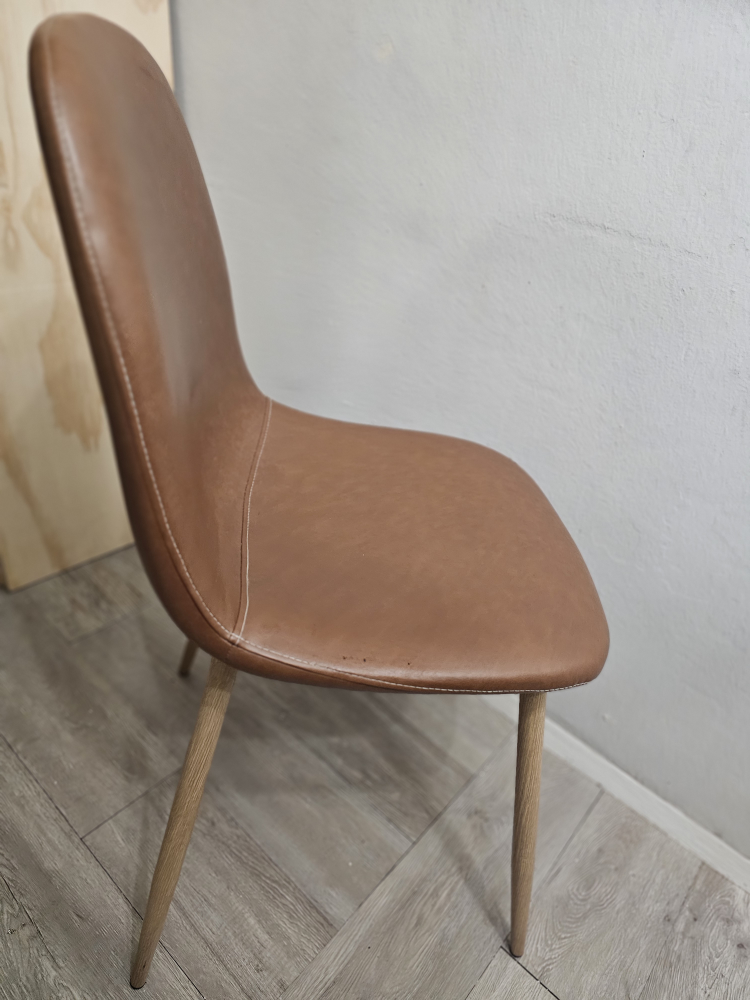 Beautiful Brown Chair - photo 5