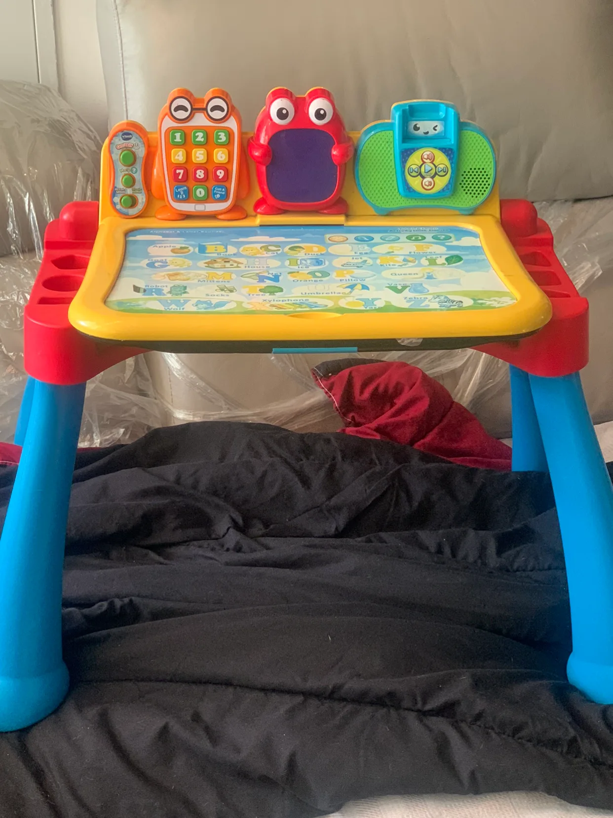 2 VTech Explore and Write Activity Desk image indicator(9)