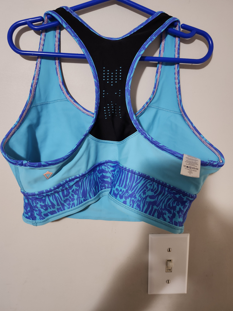 $10 girls Ivivva sports bra (14) - photo 2
