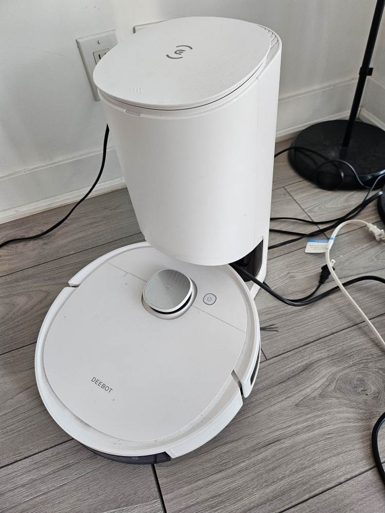 ECOVACS DEEBOT N10 Plus Robot Vacuum and Mop with spare pieces