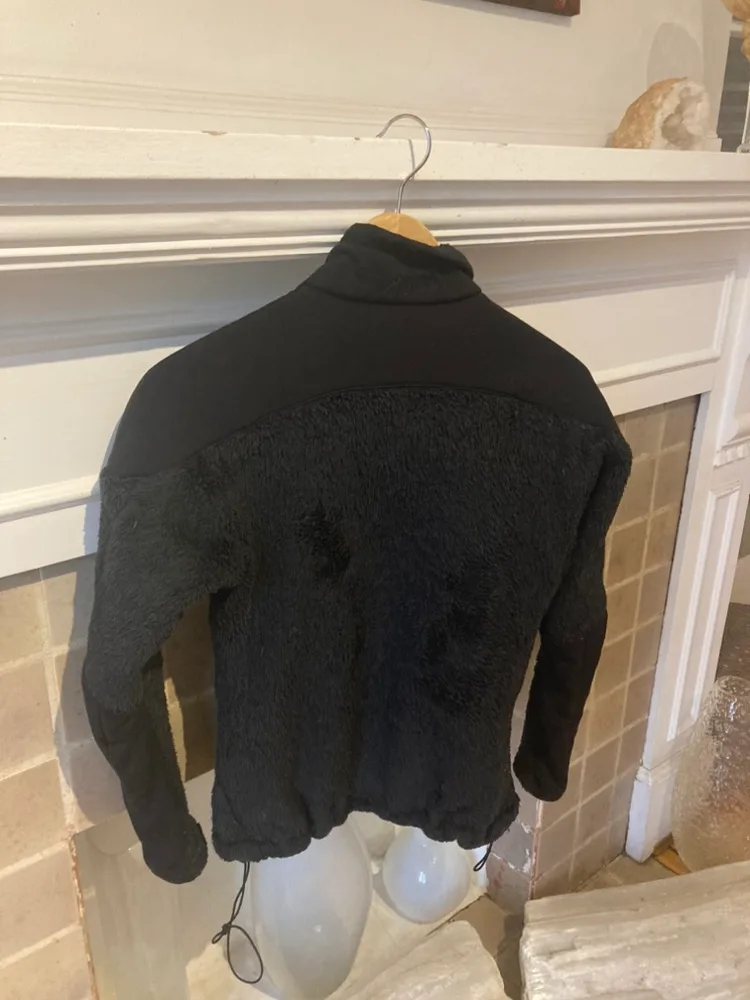 MEC Black Fleece Jacket image indicator(2)