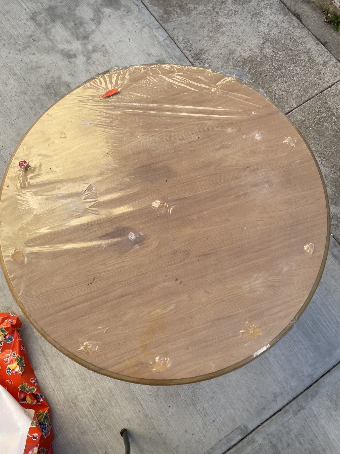 Round Wooden Table - photo 2