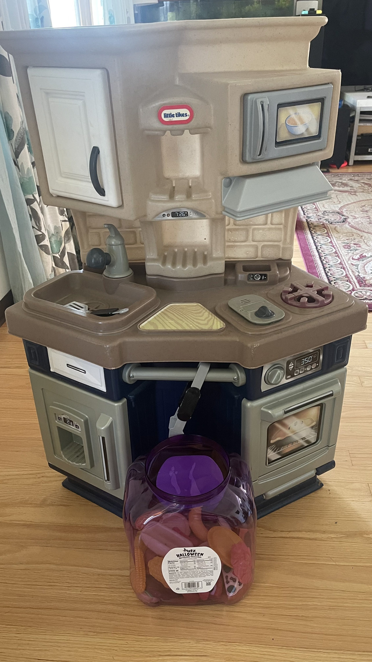 Little Tikes Kitchen with food Playset check more pictures