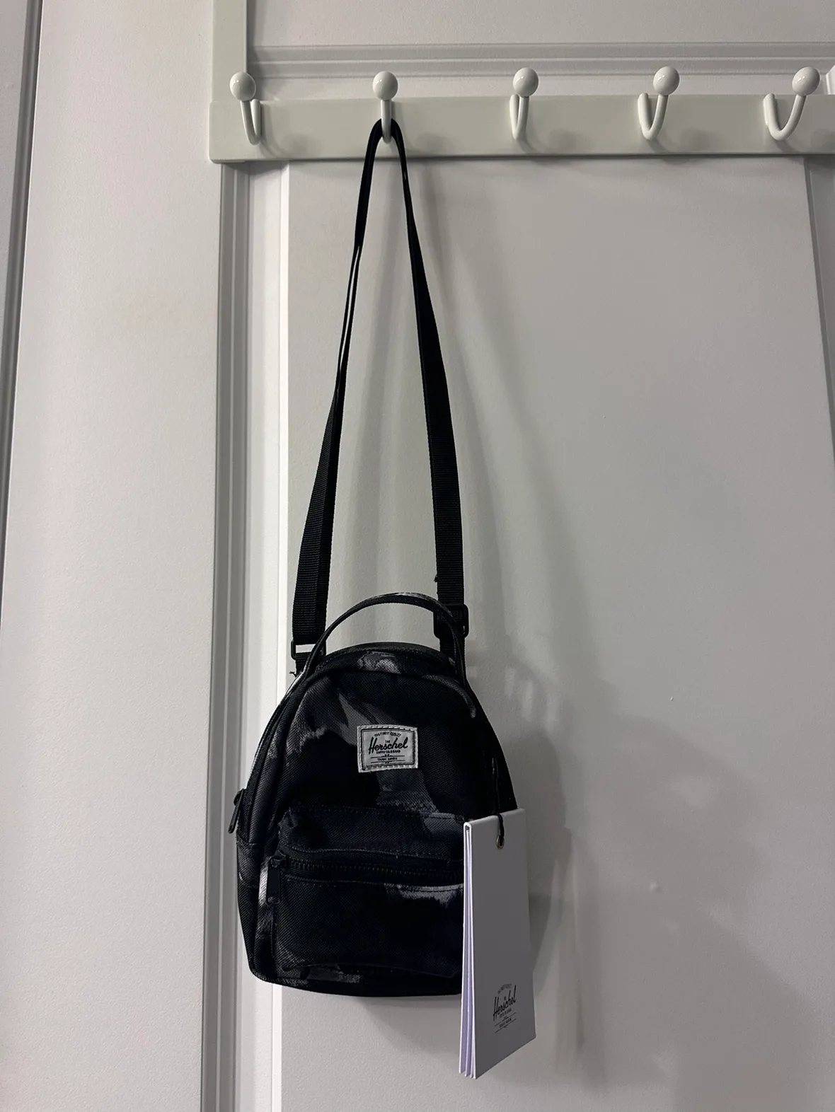 Brand new Herschel Supply Company Nova Crossbody dye wash black image indicator(3)