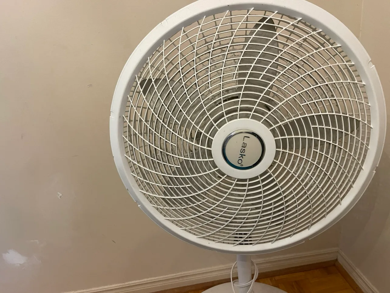 Lasko Stand Up Fan image indicator(2)