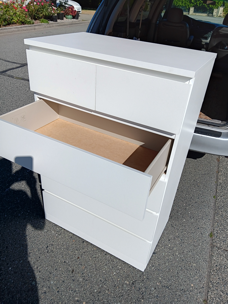 malm IKEA dresser, delivery available - photo 2