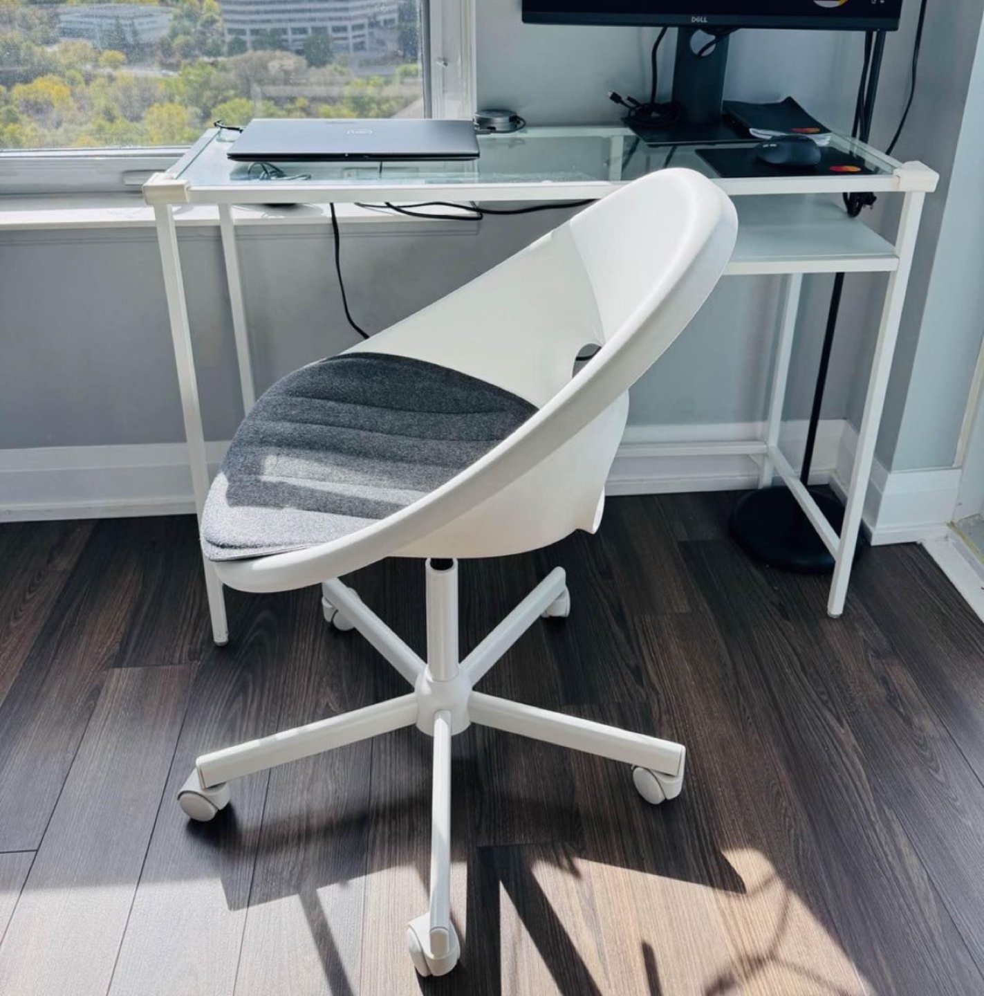 White Desk with Chair - photo 2