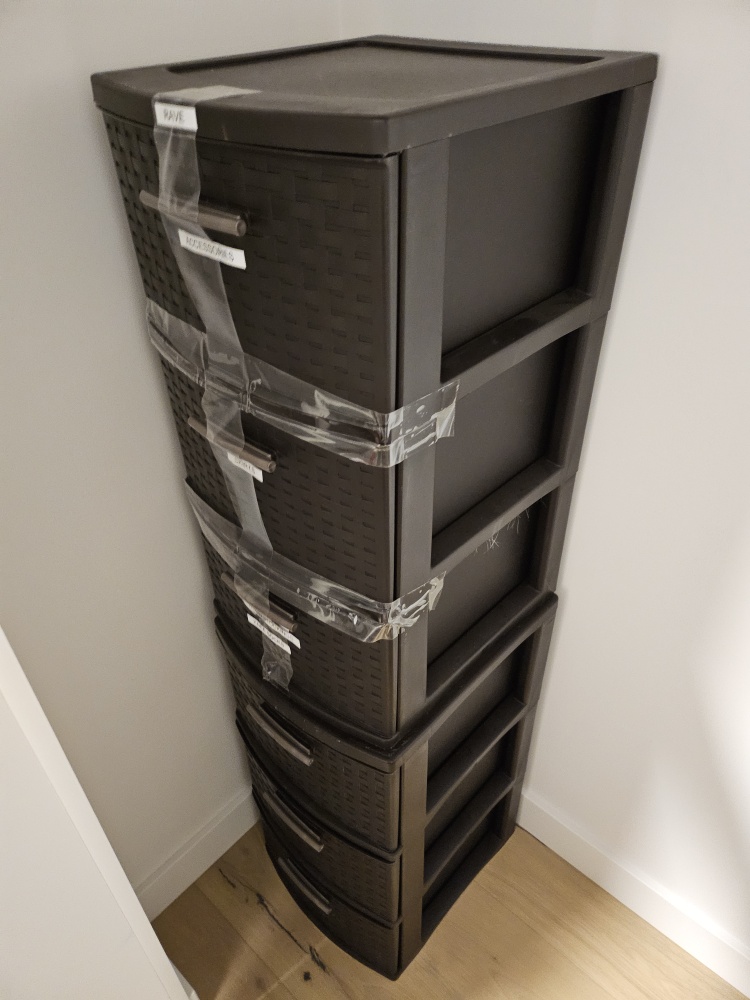 3 draw plastic stirage dresser