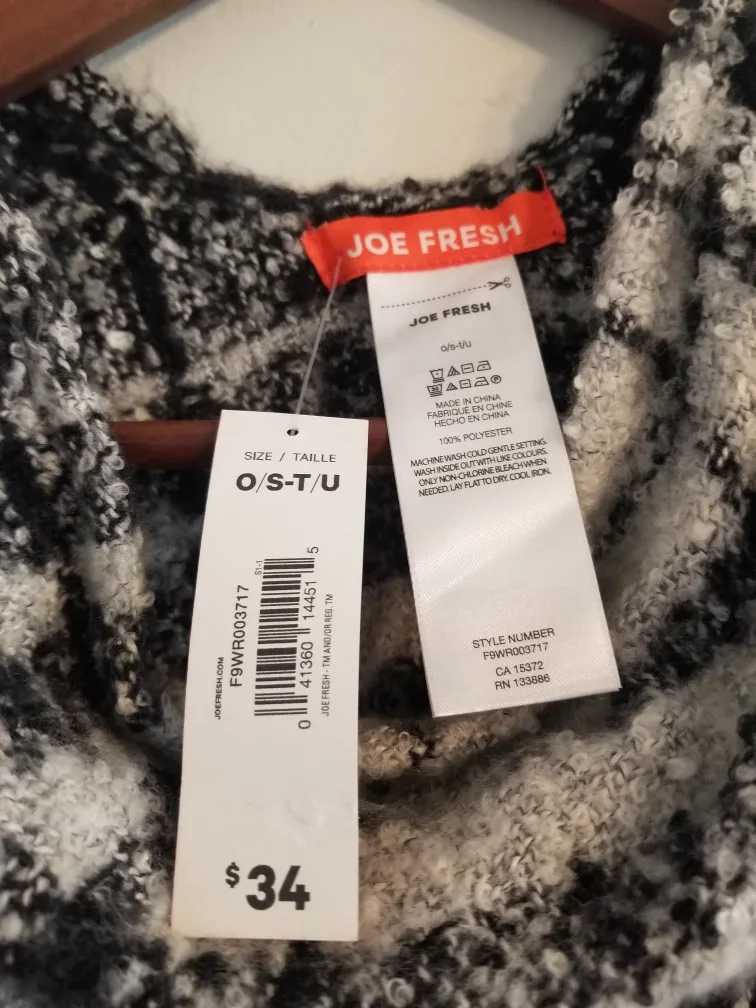 Joe Fresh Black and White Plaid Poncho image indicator(3)