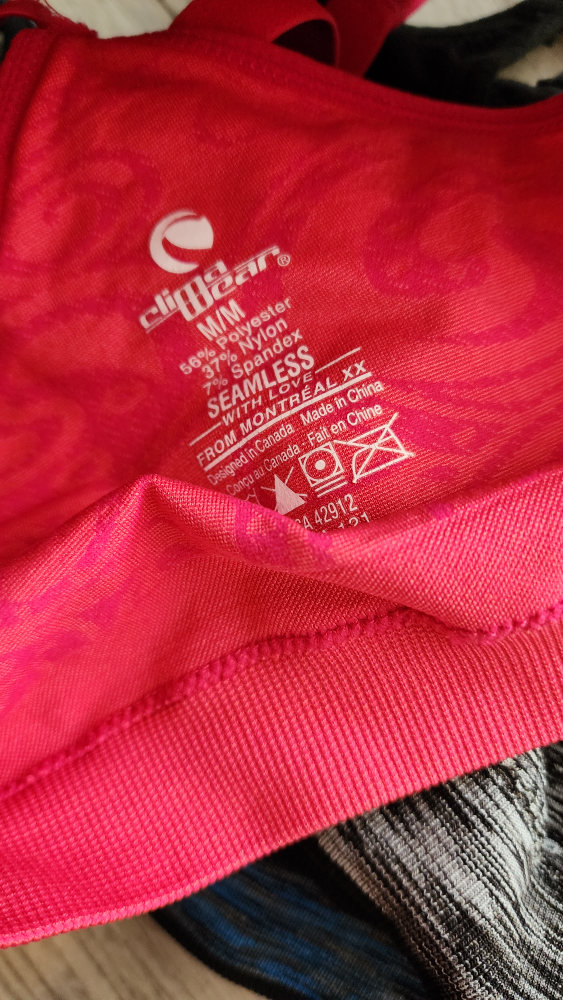 4 Medium Sports Bras #ThriftyPicks - photo 3