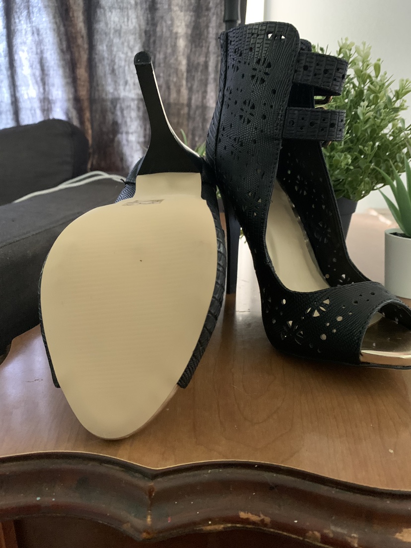 Black Cut Out Heels - photo 3