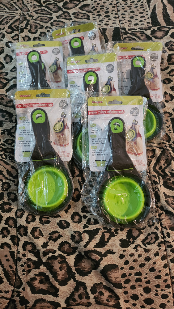 Pet Portion Control Scoop 🧡 and Bag Clip