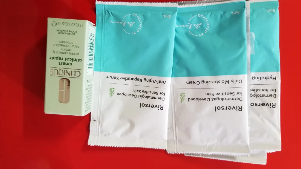 Clinique Smart Clinical Repair Serum and RiverSol Samples - photo 2