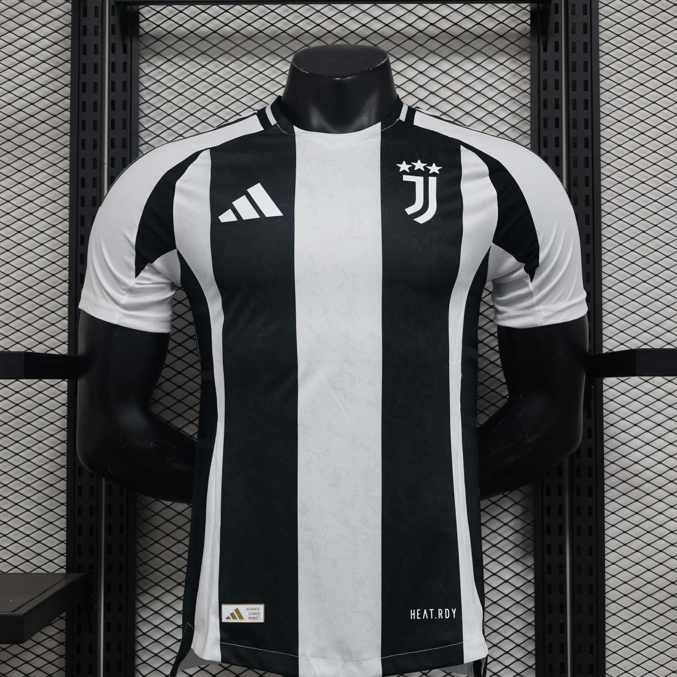 Juventus 24/25 season official jersey
