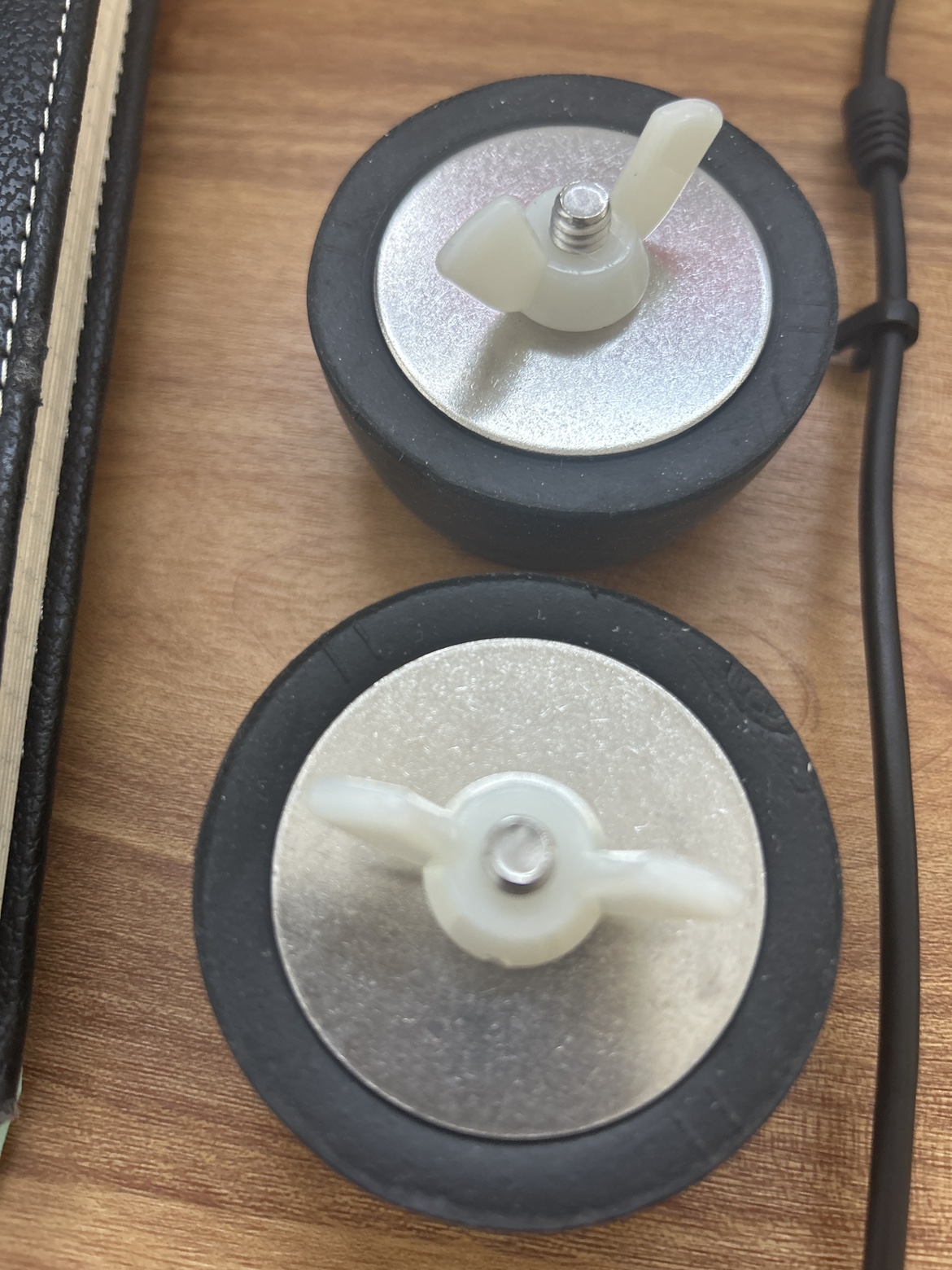 2x brand new size 11 expandable swimming pool plugs