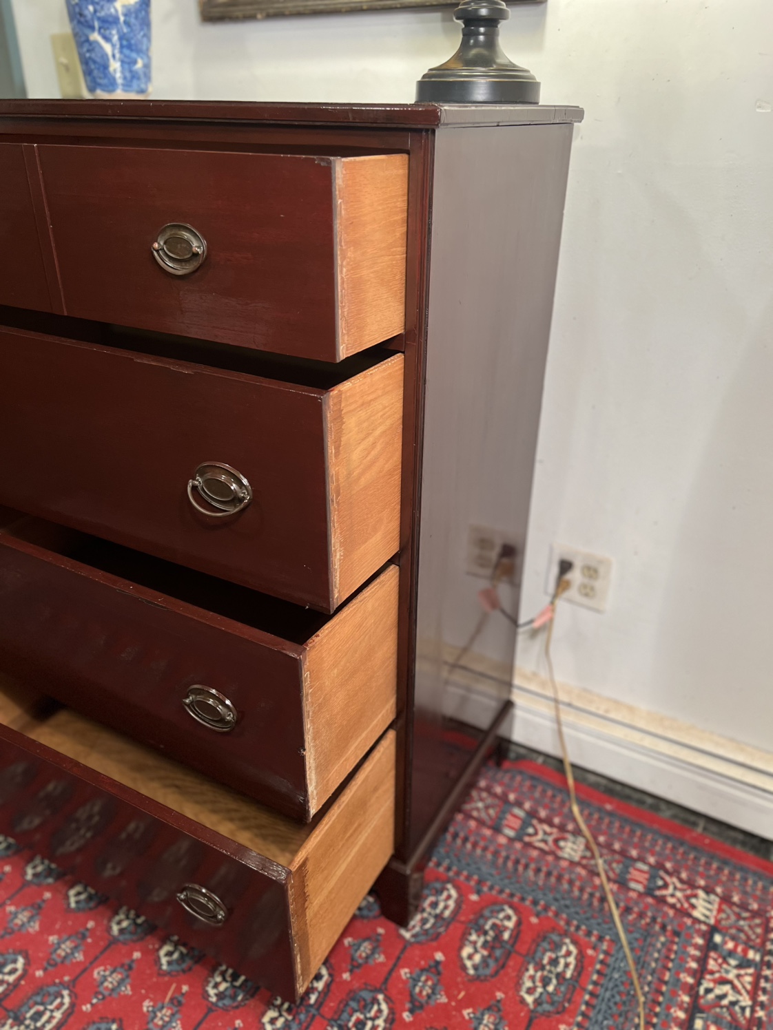 Cabernet Color 4 Drawers Dresser - Delivery Extra - photo 4