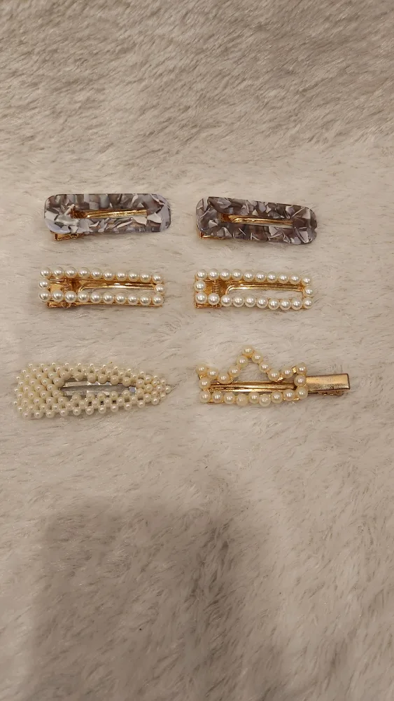 bundle of Hair Accessories image indicator(2)