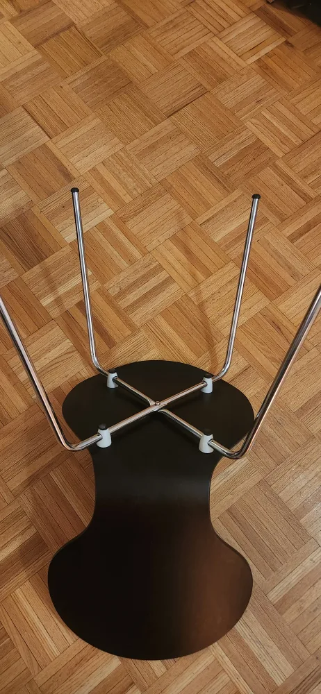 Four Chairs image indicator(7)