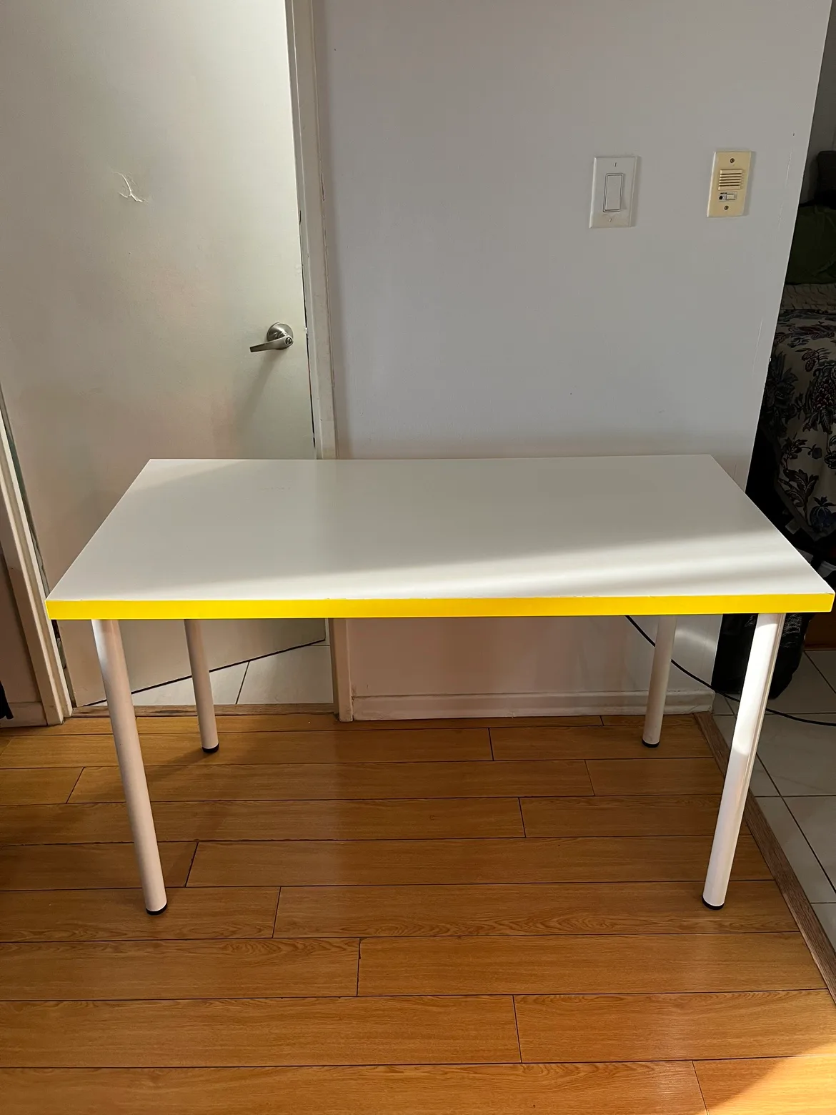 IKEA home office desk image indicator(2)