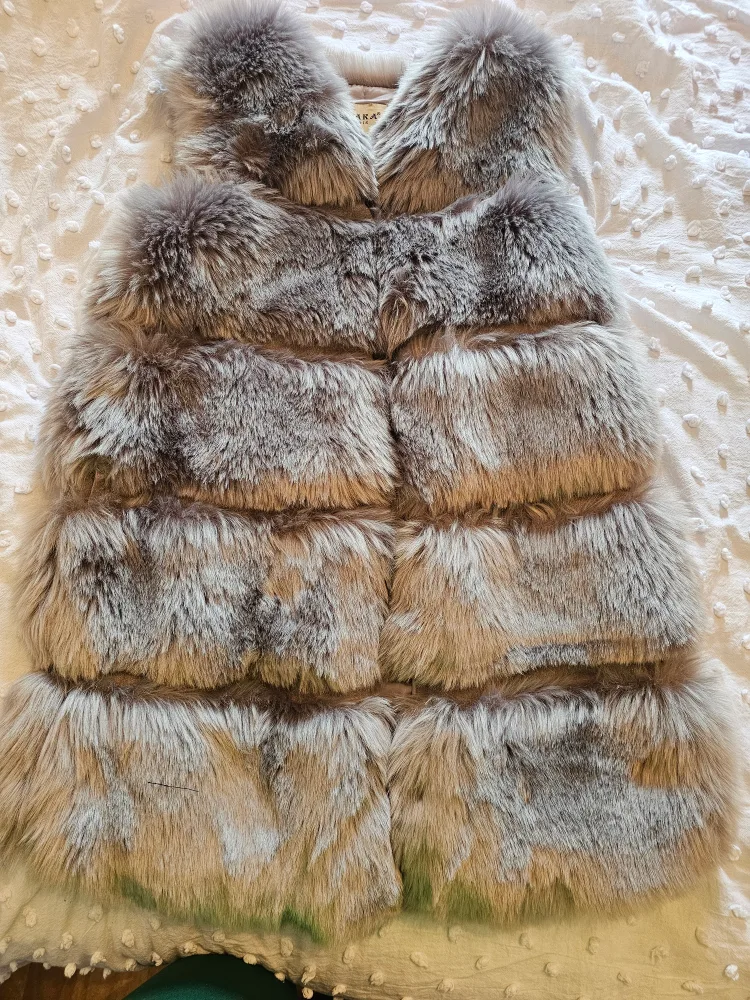 Faux Fur Vest image indicator(2)