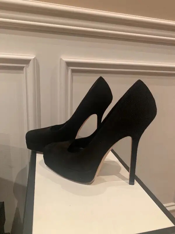Gucci heels