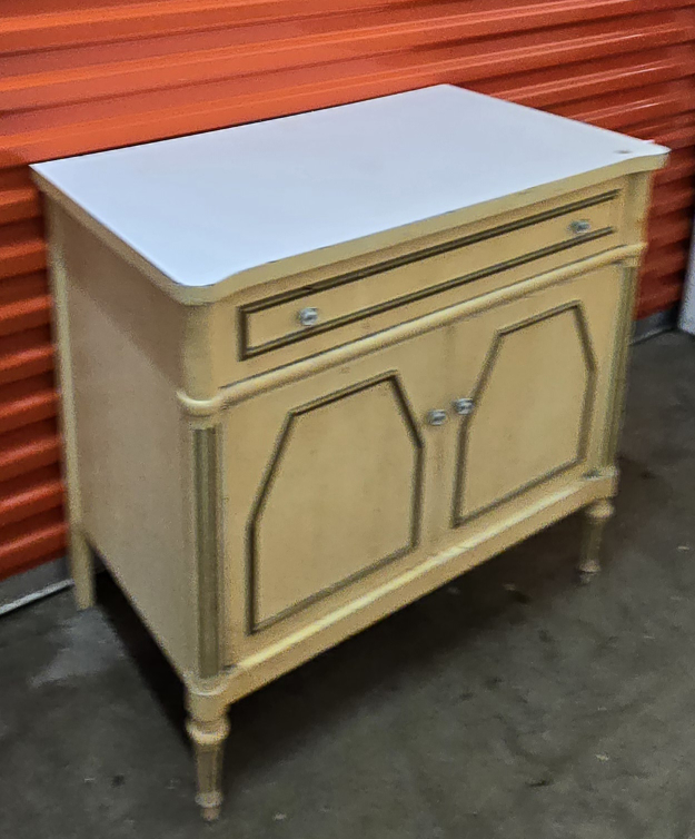 Vintage Cabinet - photo 3