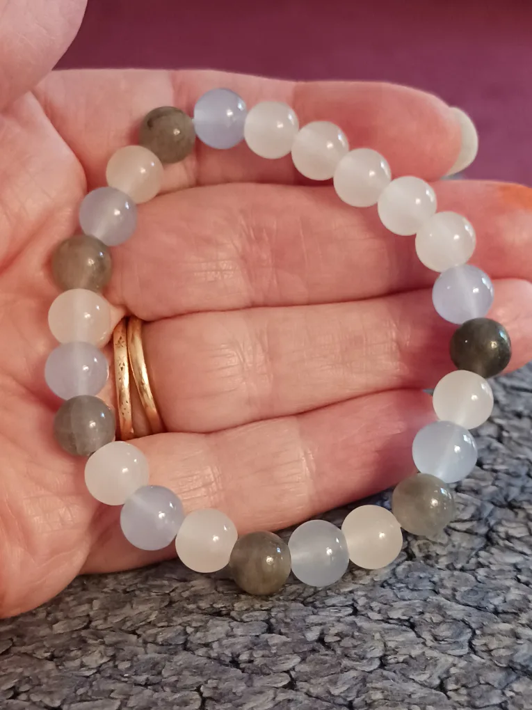 Semi precious bead bracelet thumbnail
