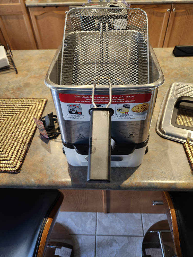 T-Fal Ultimate EZ Clean Deep Fryer - photo 3