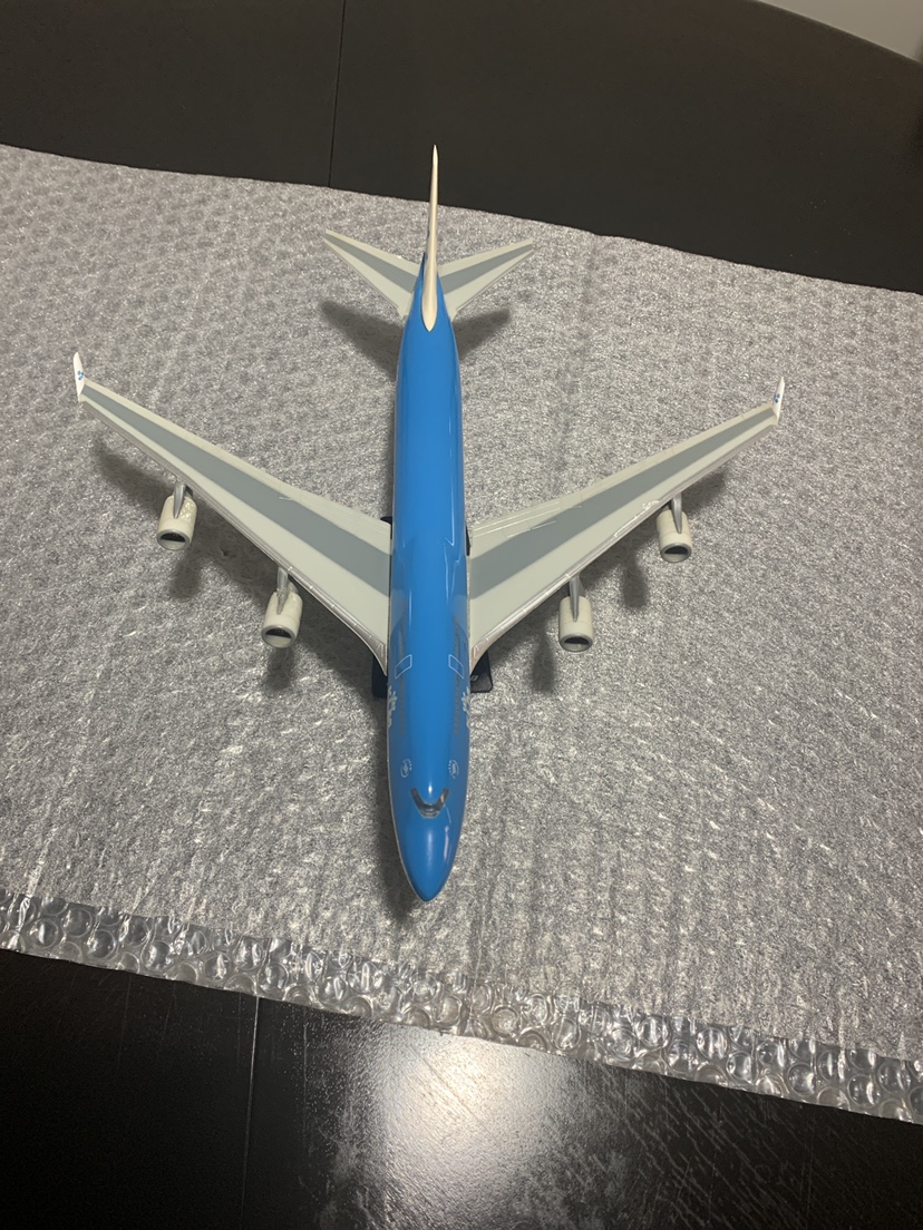 KLM Boeing 747-400 Model Airplane - photo 3