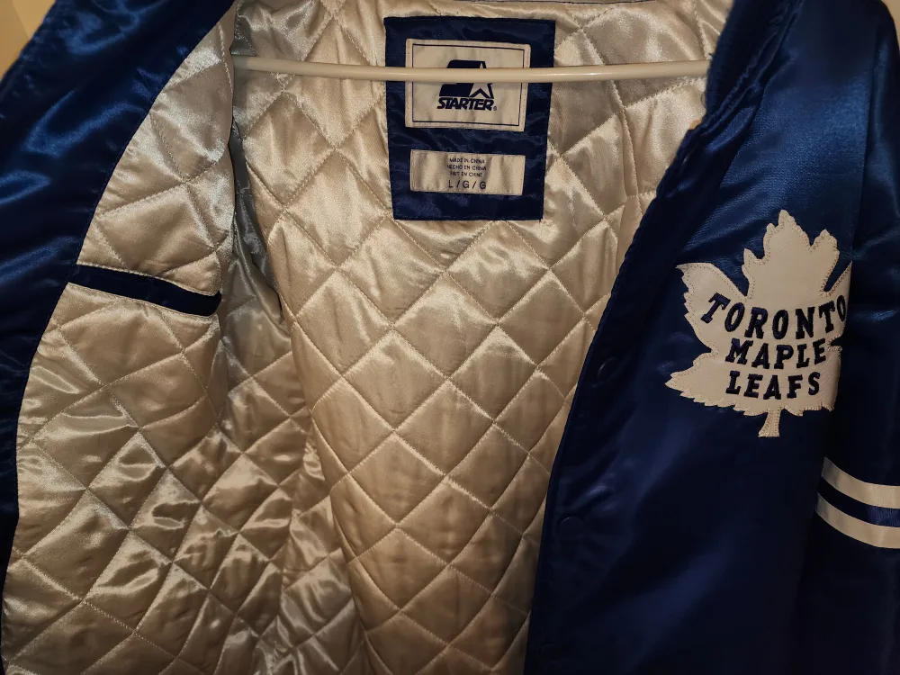 Toronto Maple Leafs Starter Jacket image indicator(5)
