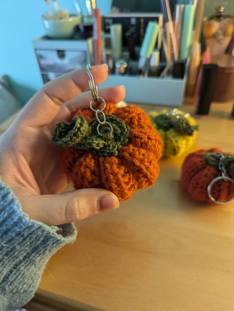 Crochet Pumpkin Keychain image indicator(2)