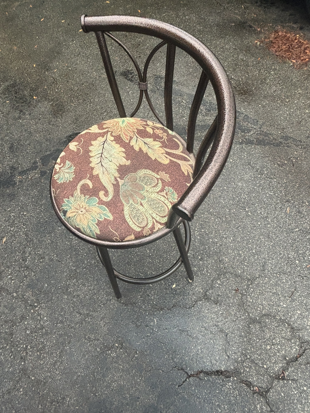 Metal Bar Stool - photo 3