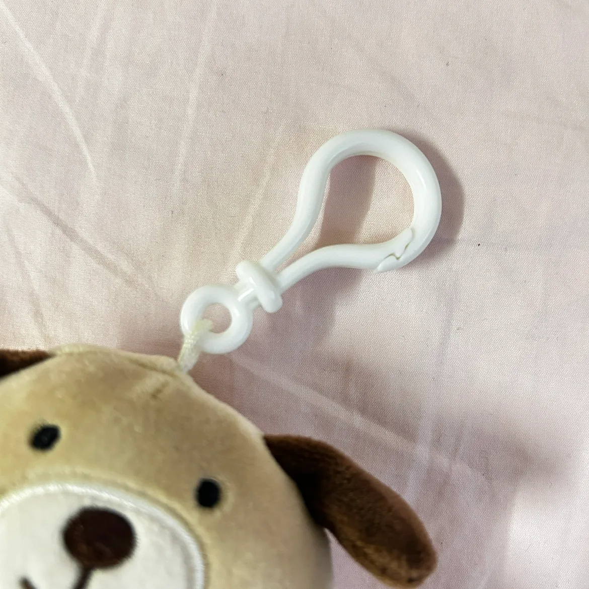 Miniso - Plush Dog Keychain image indicator(2)