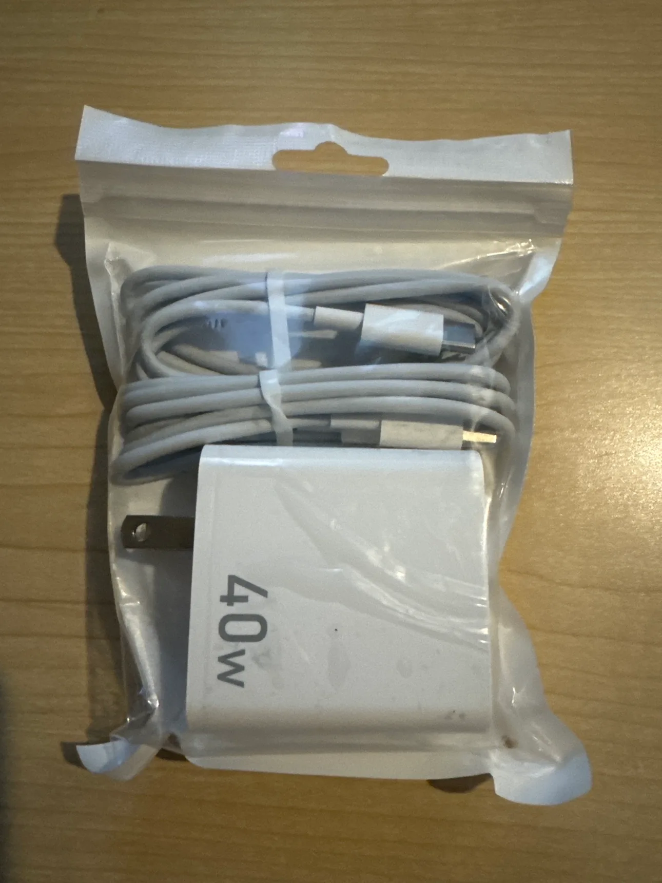 40w usb c charger thumbnail