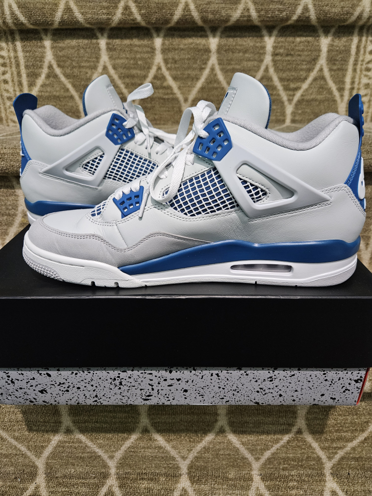 Air Jordan 4 Retro "Military Blue" Size 12 - photo 2