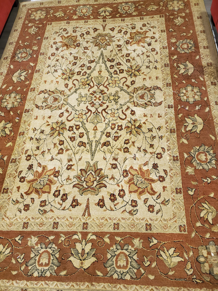 Large Floral Area Rug - photo 3