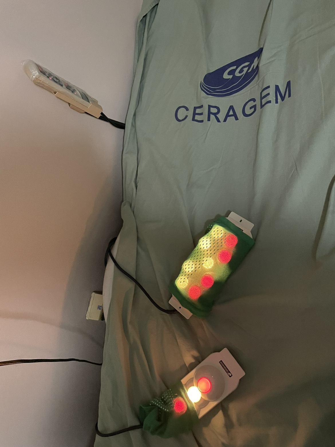 CeraGem Far Infrared massage bed - photo 3