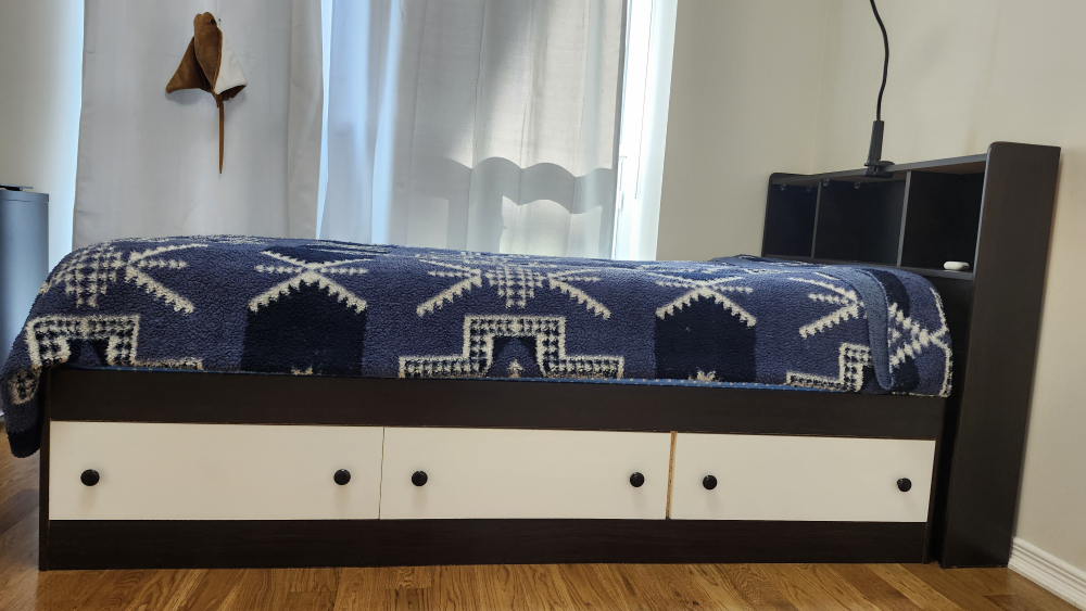 double bed with frame