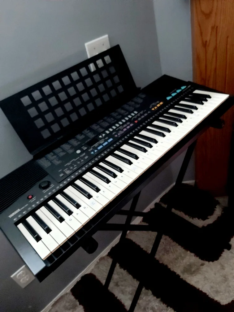 Yamaha PSR-310 Keyboard thumbnail